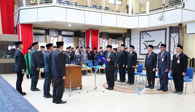 Pemkot Banjarmasin Lakukan Rotasi Tujuh Pejabat